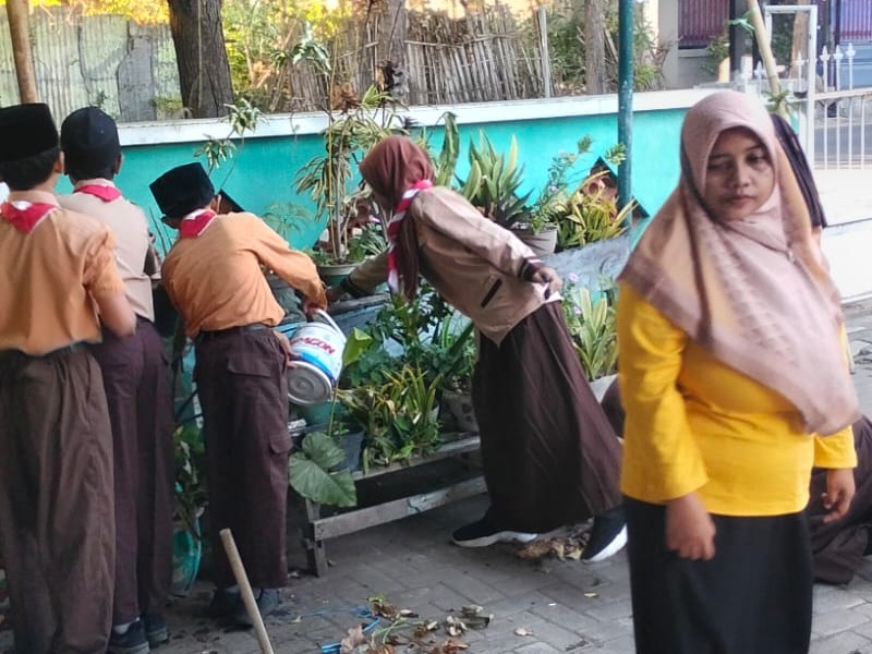 KEGIATAN JUM'AT ASRI